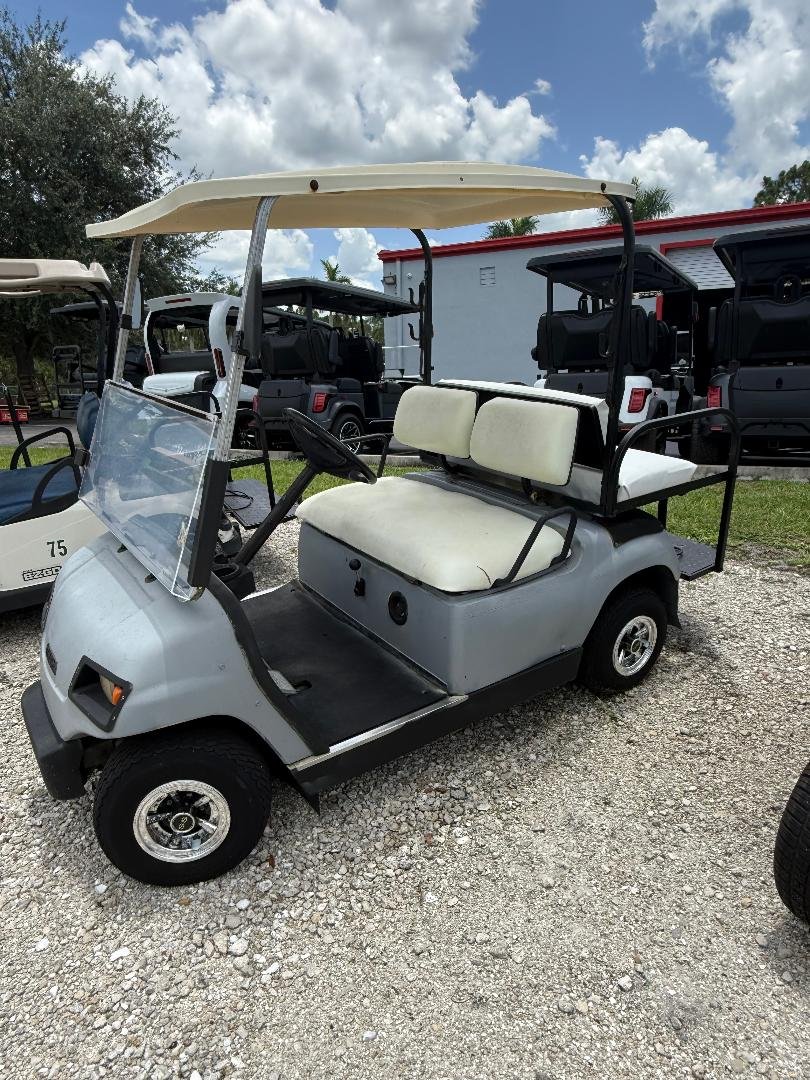 2000 YAMAHA $1795.00 “JUST REDUCED”!!!!!!
