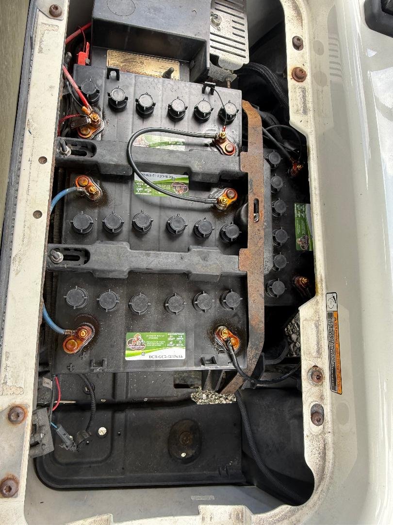 2009 RXV EZGO NEW BATTERIES $3495