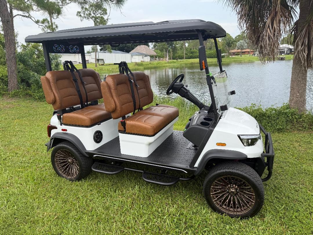 DACH APOLLO GEN2 LITHIUM GOLF CART (4) FACING FORWARD (WHITE)