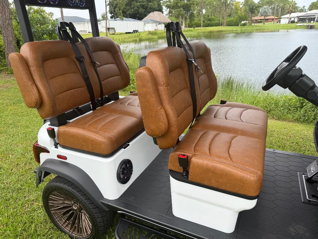 DACH APOLLO GEN2 LITHIUM GOLF CART (4) FACING FORWARD (WHITE)